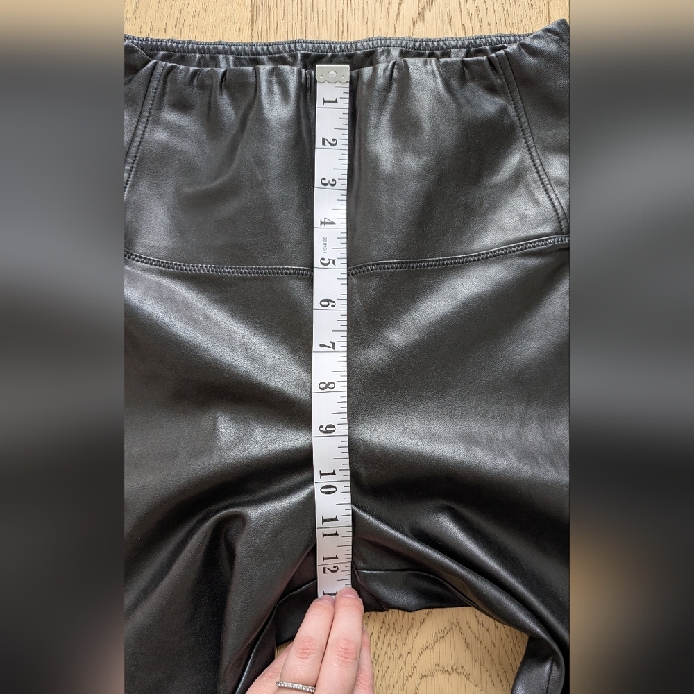 Wilfred Free Daria sz M High-Waisted Vegan Leather Leggings Black - Picture 2 of 4